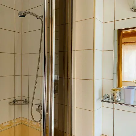 Krol - Pokoje Goscinne Homestay *